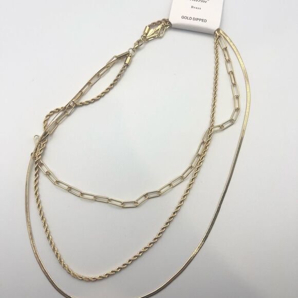 Gold dipped Elegant Gold Layered Necklace Set - Picture 4 of 5